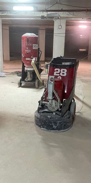 Betonvloer machinaal schuren