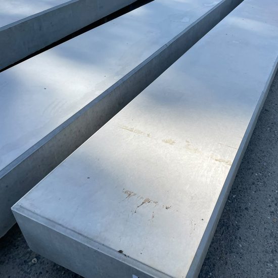 Glad prefab beton vóór het stralen en opruwen